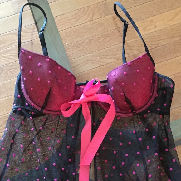 VS Nightie 34B - Picture 8 of 12